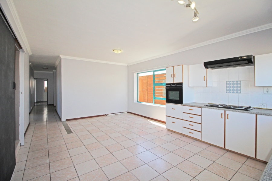 5 Bedroom Property for Sale in Myburgh Park Western Cape